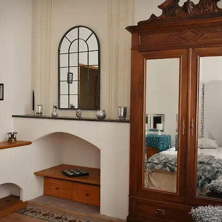 公寓 Belle Maison De 1800 Au Centre De Bourg-sur-Gironde